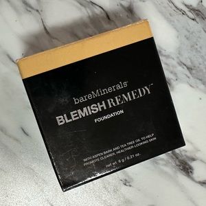 NEW bareminerals blemish remedy foundation powder 'clearly Cream'